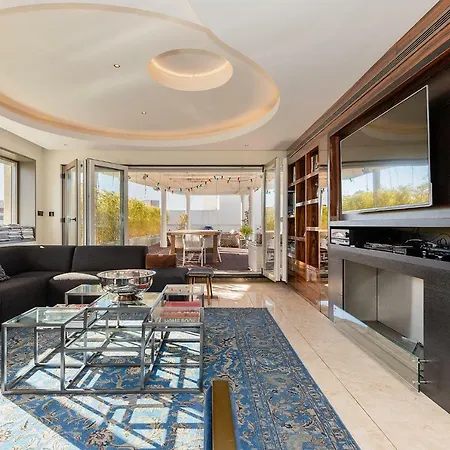 Valentino Penthouse - 450m2 Plus 200m2 Rooftop Lägenhet