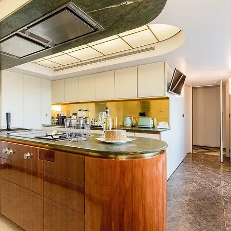 Valentino Penthouse - 450m2 Plus 200m2 Rooftop Lägenhet *